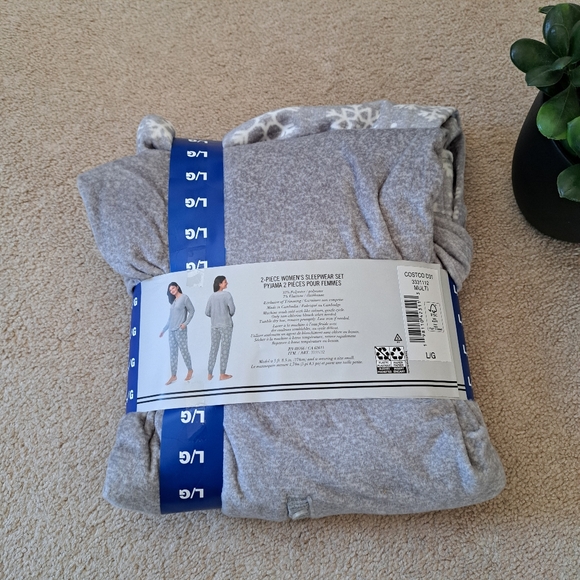 Nautica 2 Piece PJ Set Women's Large Gray White Print Fleece Loungewear Set NWT - Picture 3 of 9